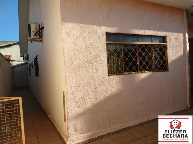 Casa à venda — foto 3 de 3