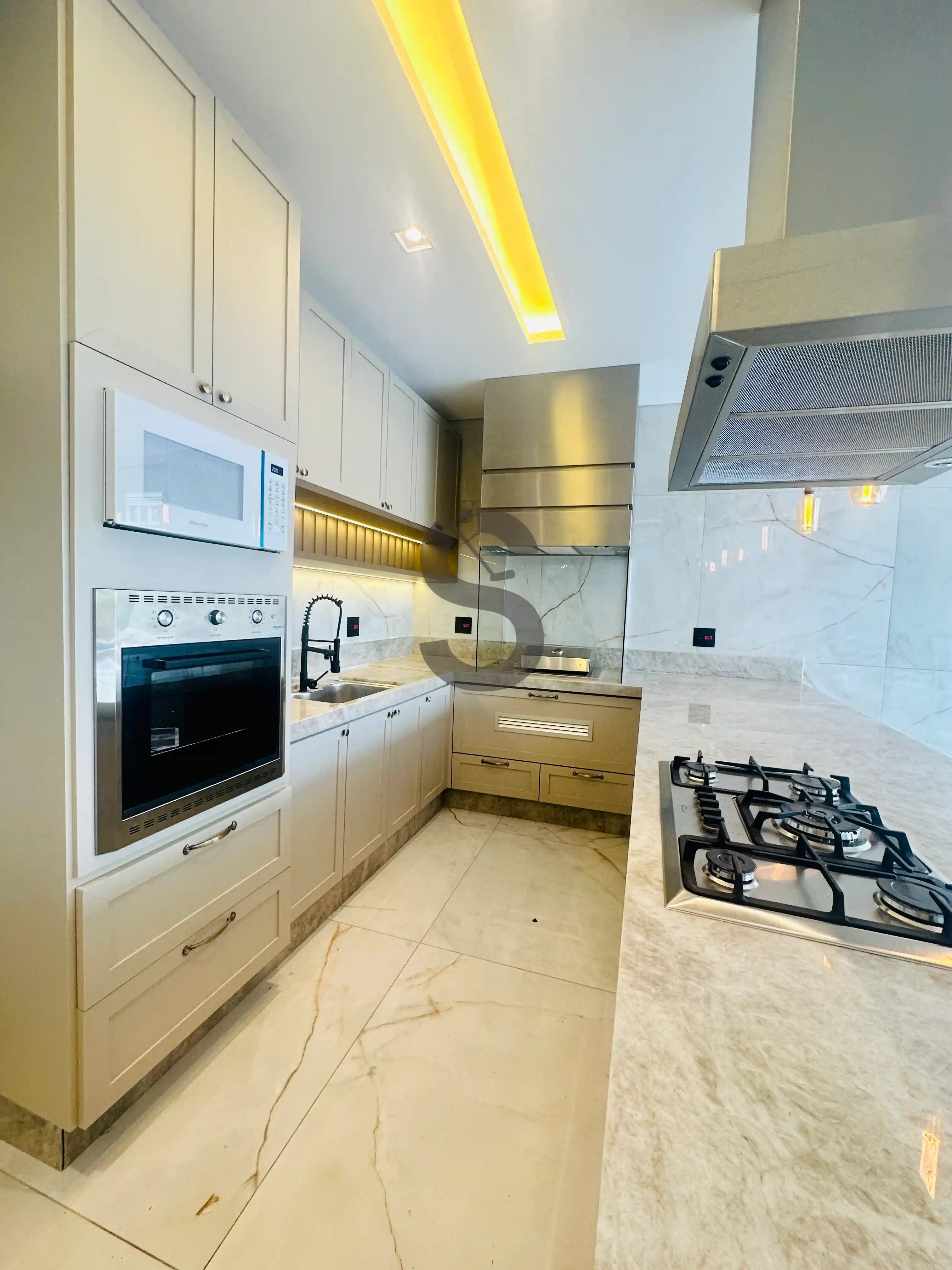 Casa de Condomínio com 4 quartos à venda, 320m² — foto 19 de 21