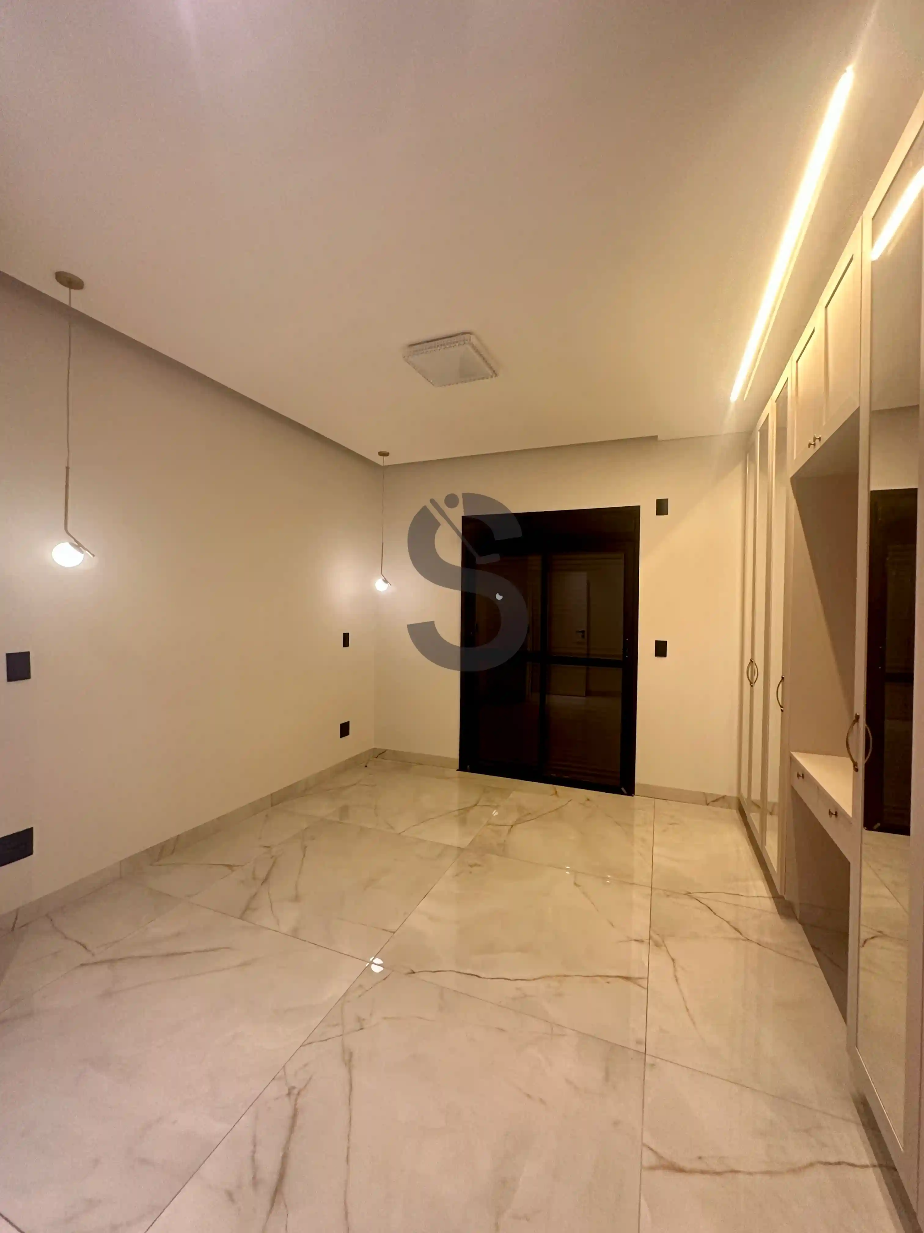 Casa de Condomínio com 4 quartos à venda, 320m² — foto 4 de 21