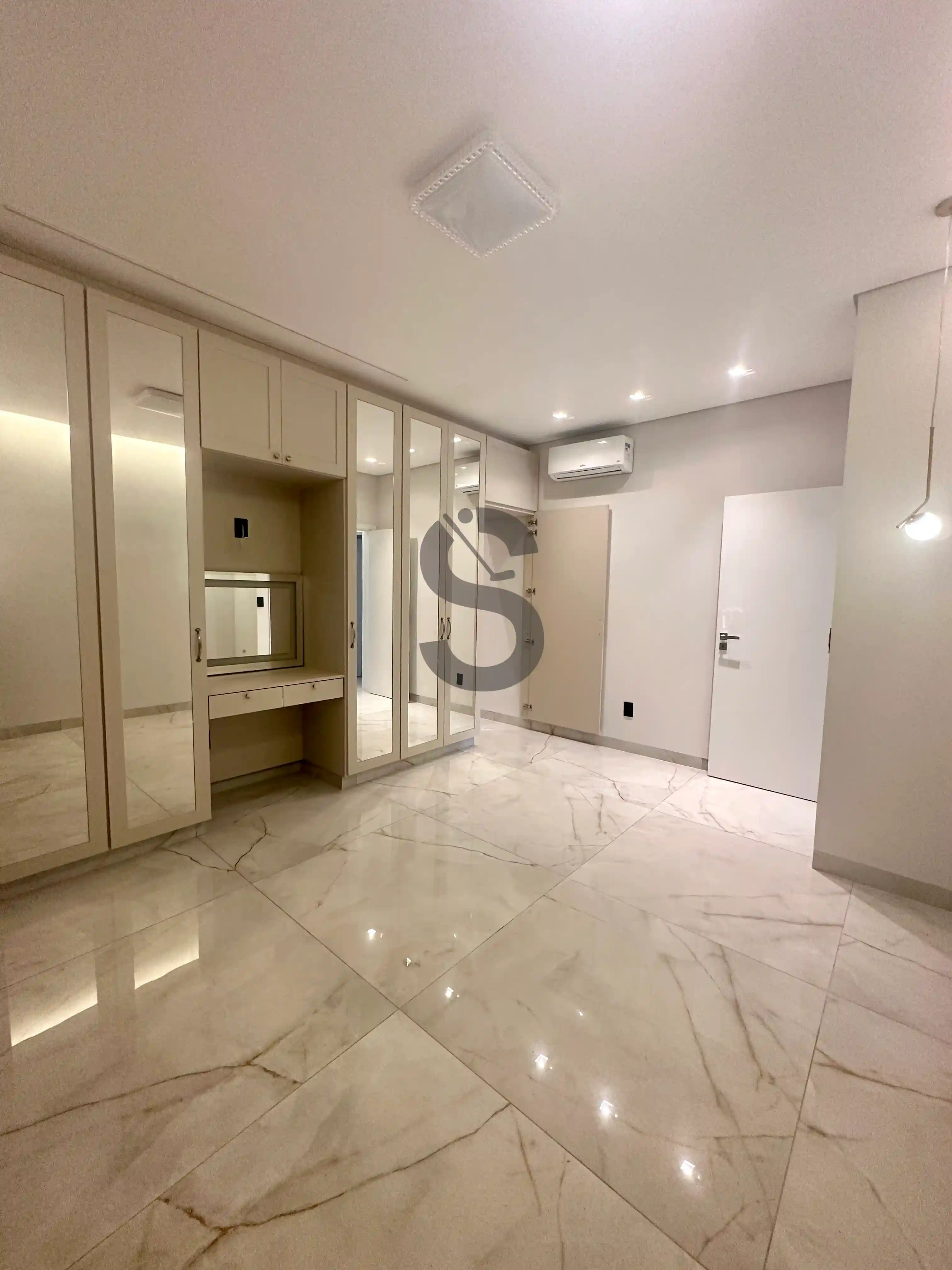 Casa de Condomínio com 4 quartos à venda, 320m² — foto 5 de 21