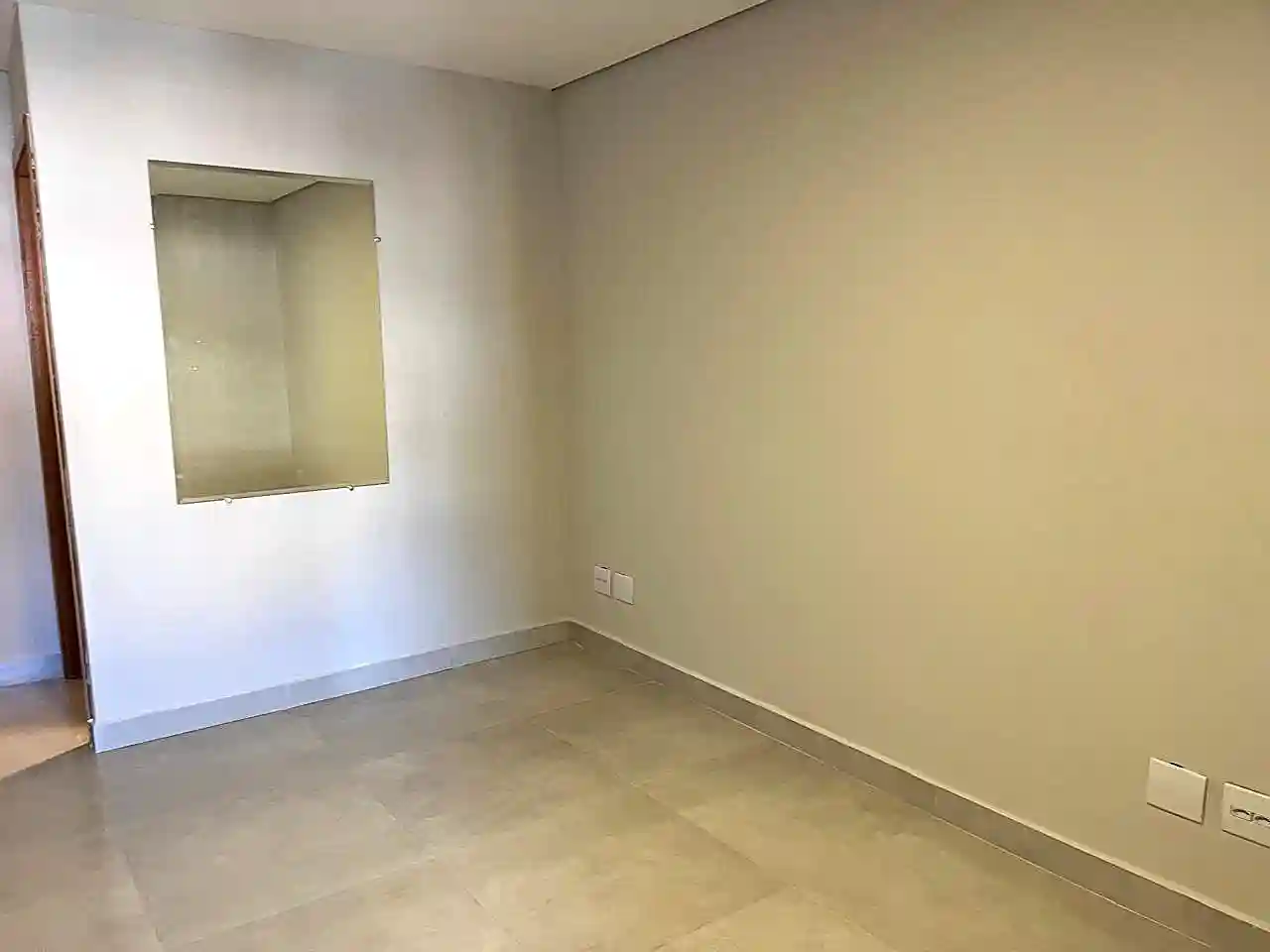Conjunto Comercial / Sala  para aluguel, 34m² — foto 6 de 8