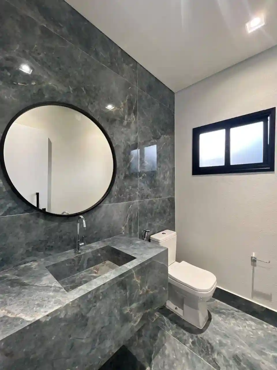 Casa de Condomínio com 3 quartos à venda, 223m² — foto 15 de 23
