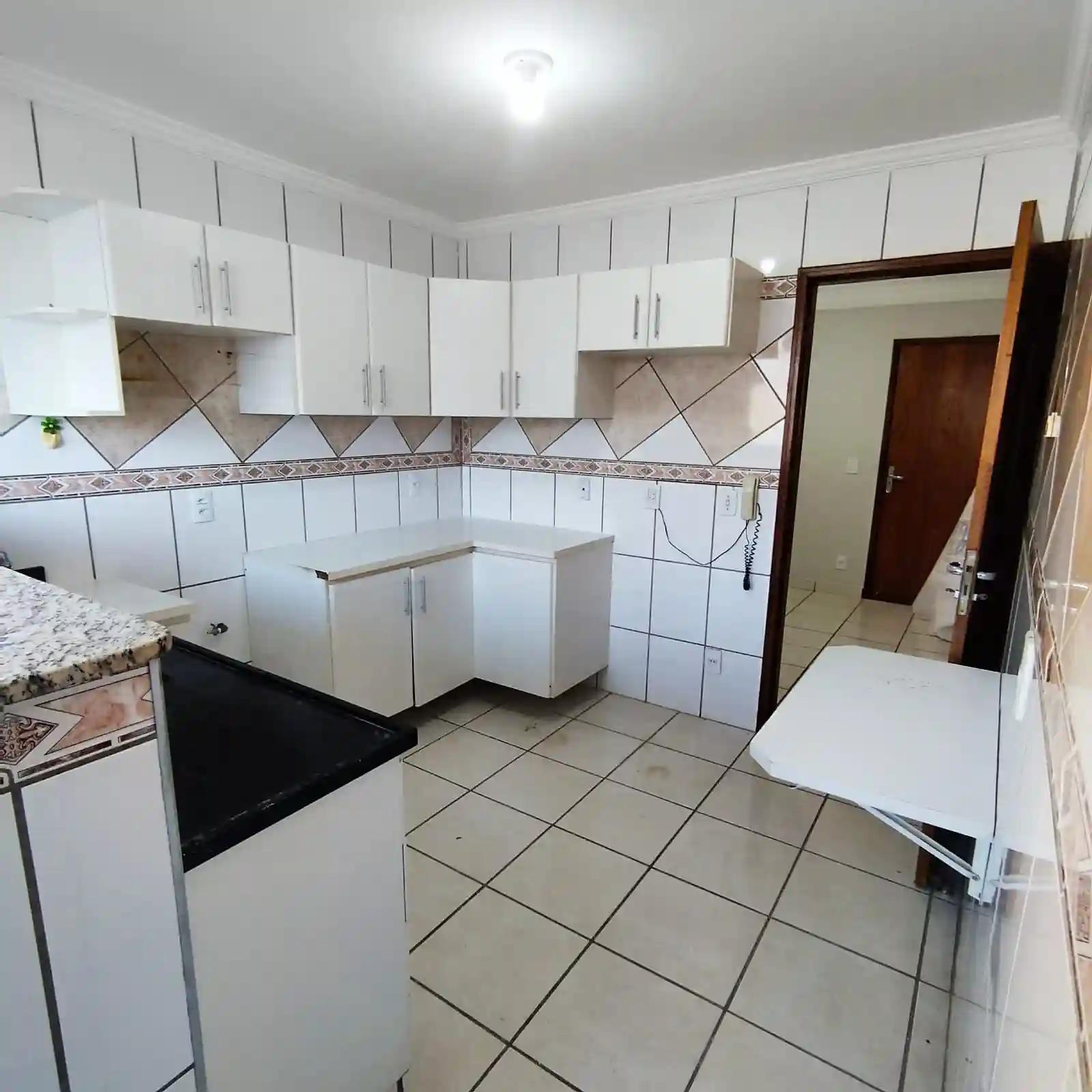 Apartamento com 2 quartos à venda, 70m² — foto 4 de 10