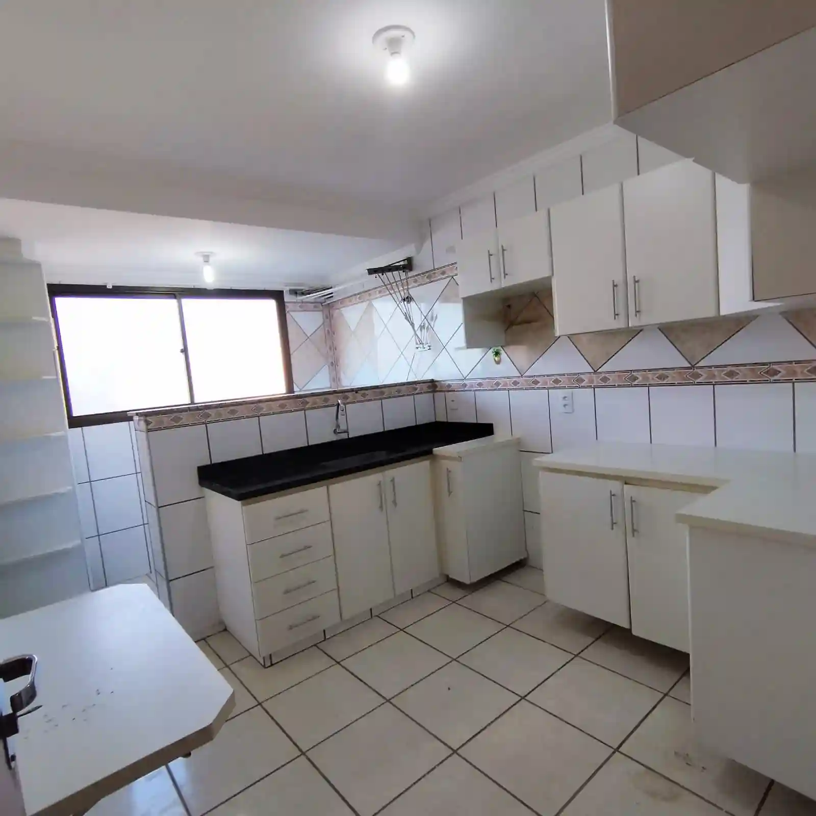 Apartamento com 2 quartos à venda, 70m² — foto 7 de 10