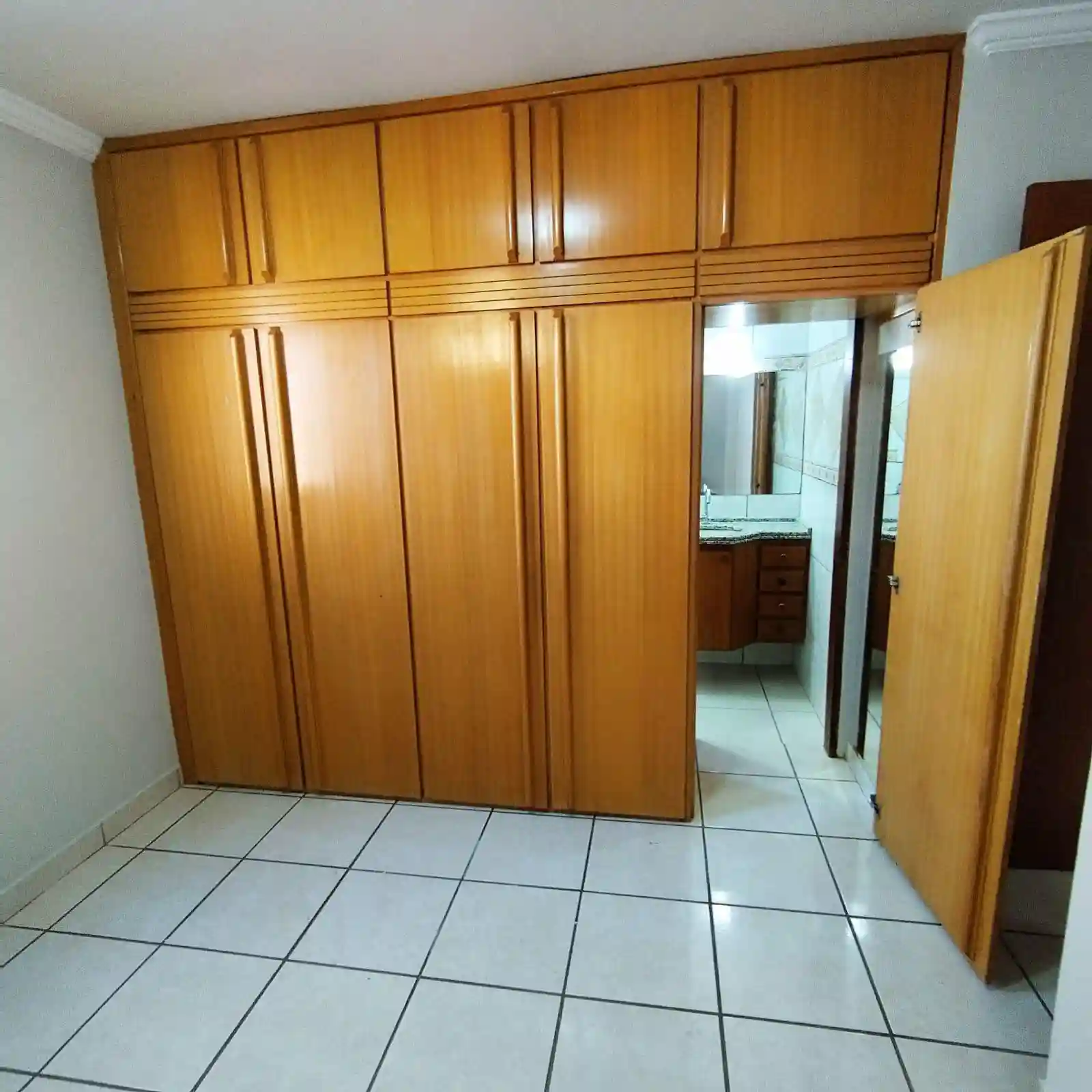 Apartamento com 2 quartos à venda, 70m² — foto 9 de 10