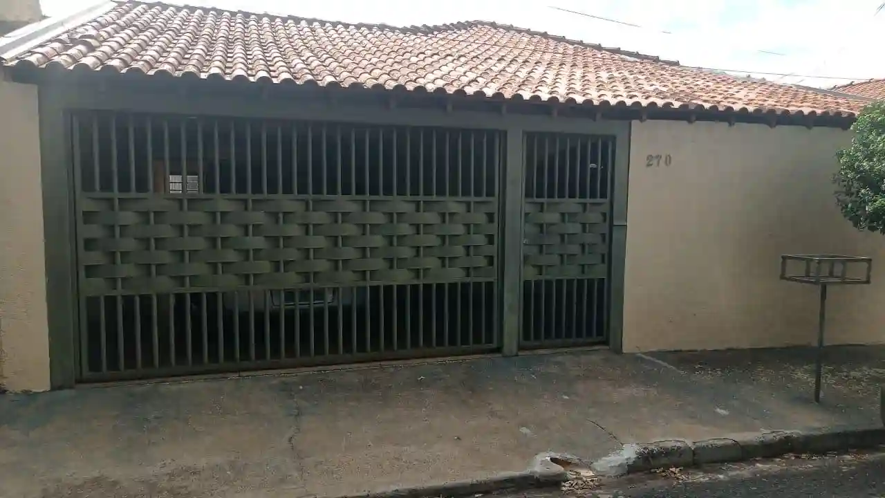Casa com 2 quartos à venda, 200m² — foto 1 de 13