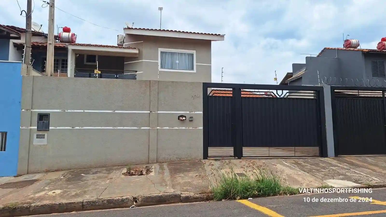 Sobrado com 3 quartos à venda, 200m² — foto 1 de 16
