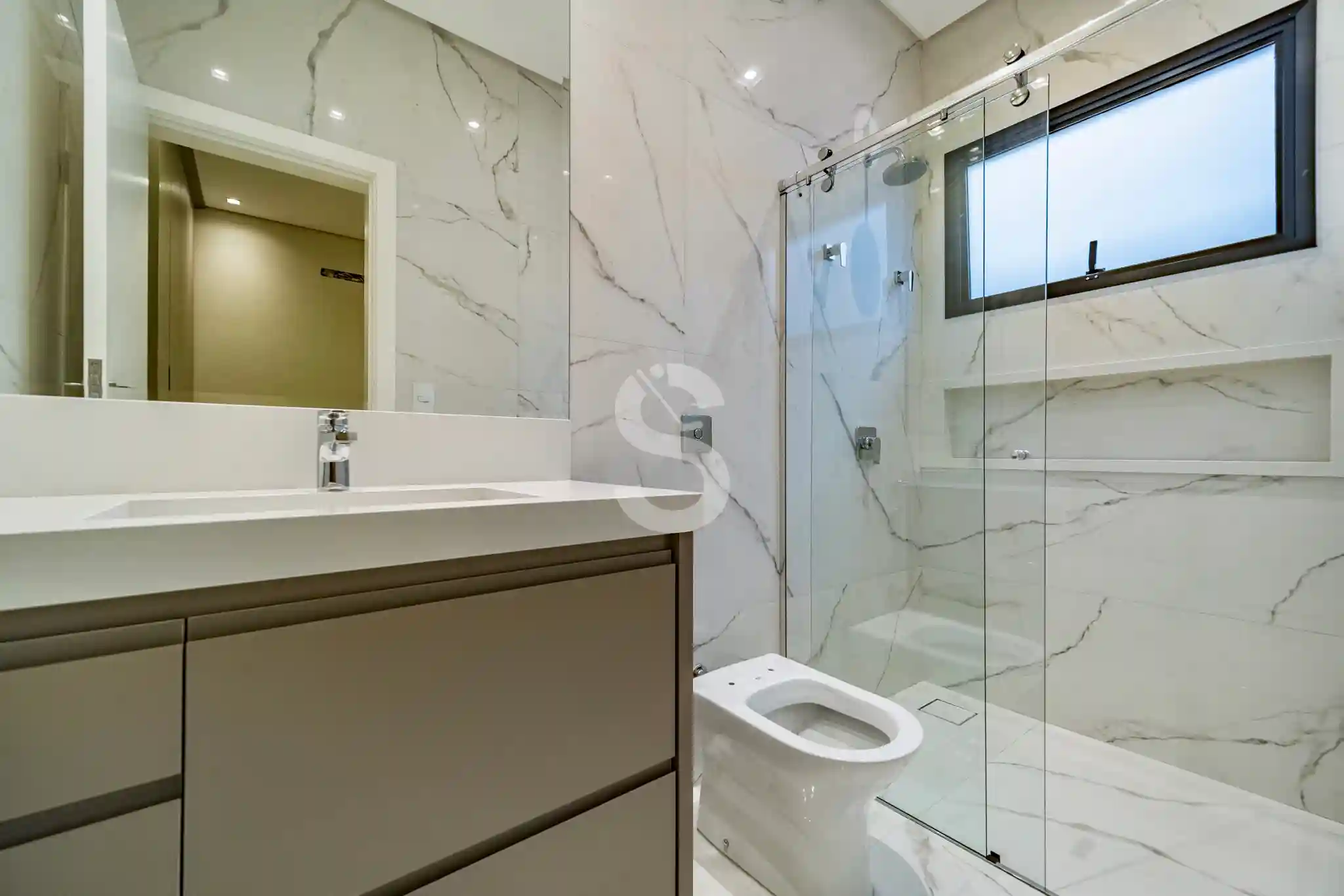 Casa de Condomínio com 4 quartos à venda, 280m² — foto 33 de 34