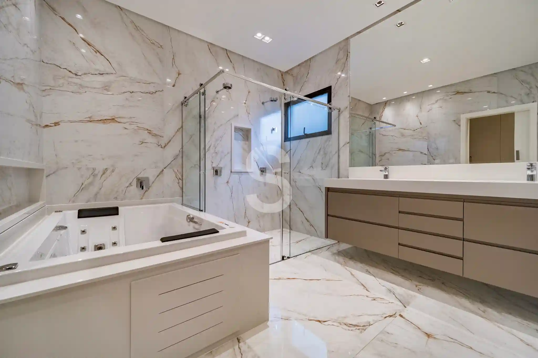 Casa de Condomínio com 4 quartos à venda, 280m² — foto 5 de 34