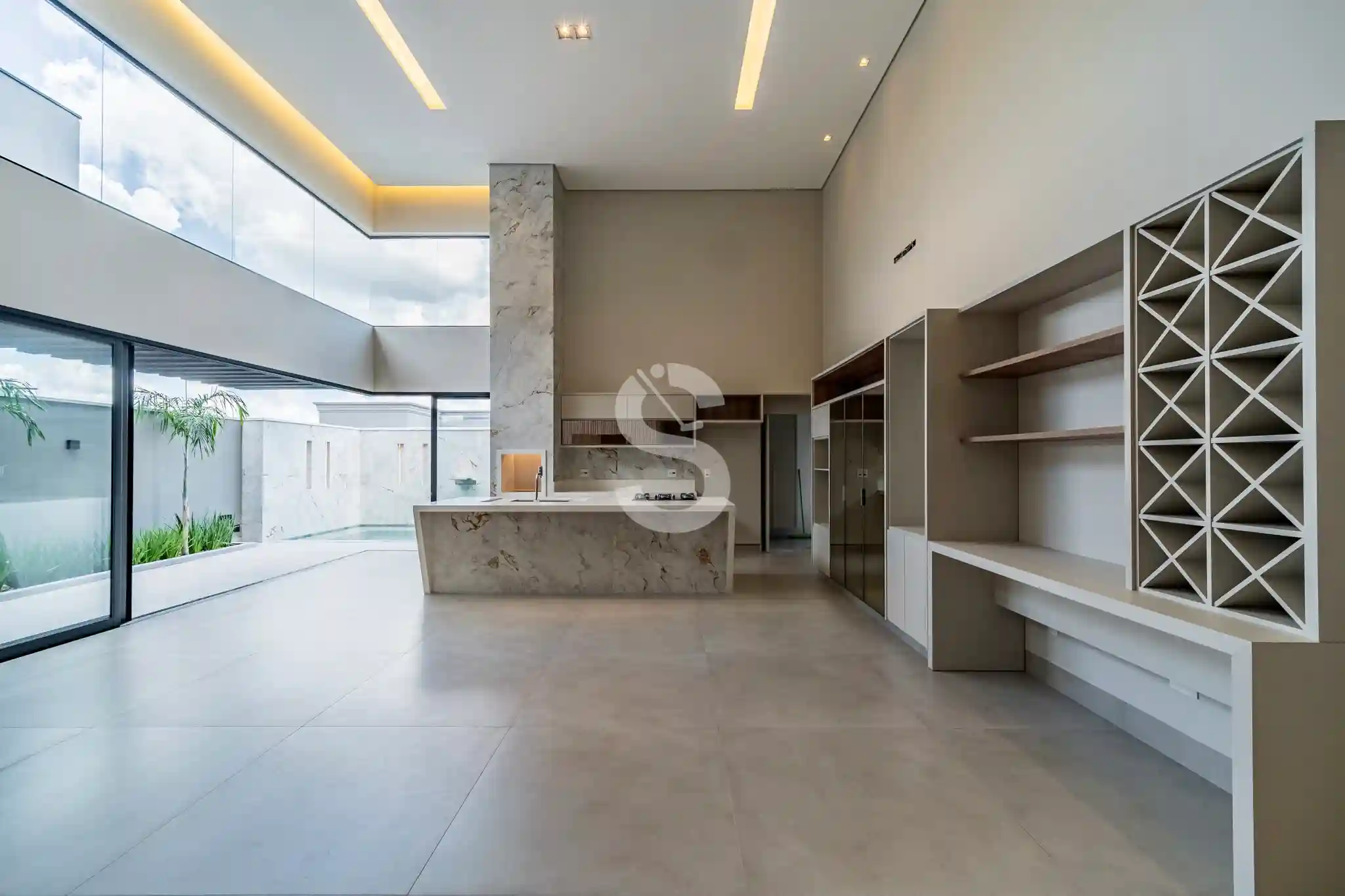 Casa de Condomínio com 4 quartos à venda, 280m² — foto 1 de 34