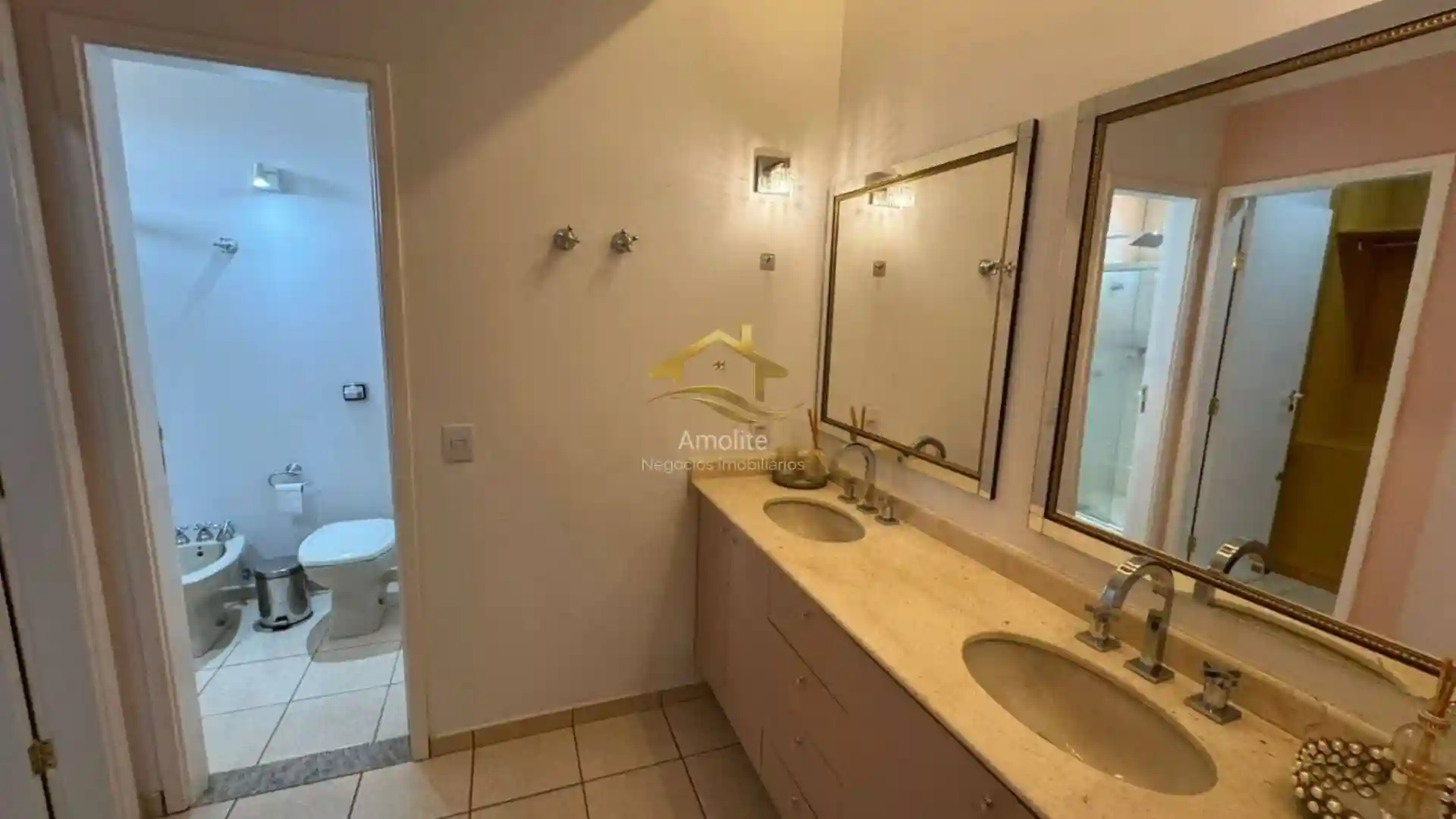 Casa de Condomínio com 3 quartos à venda, 330m² — foto 18 de 31