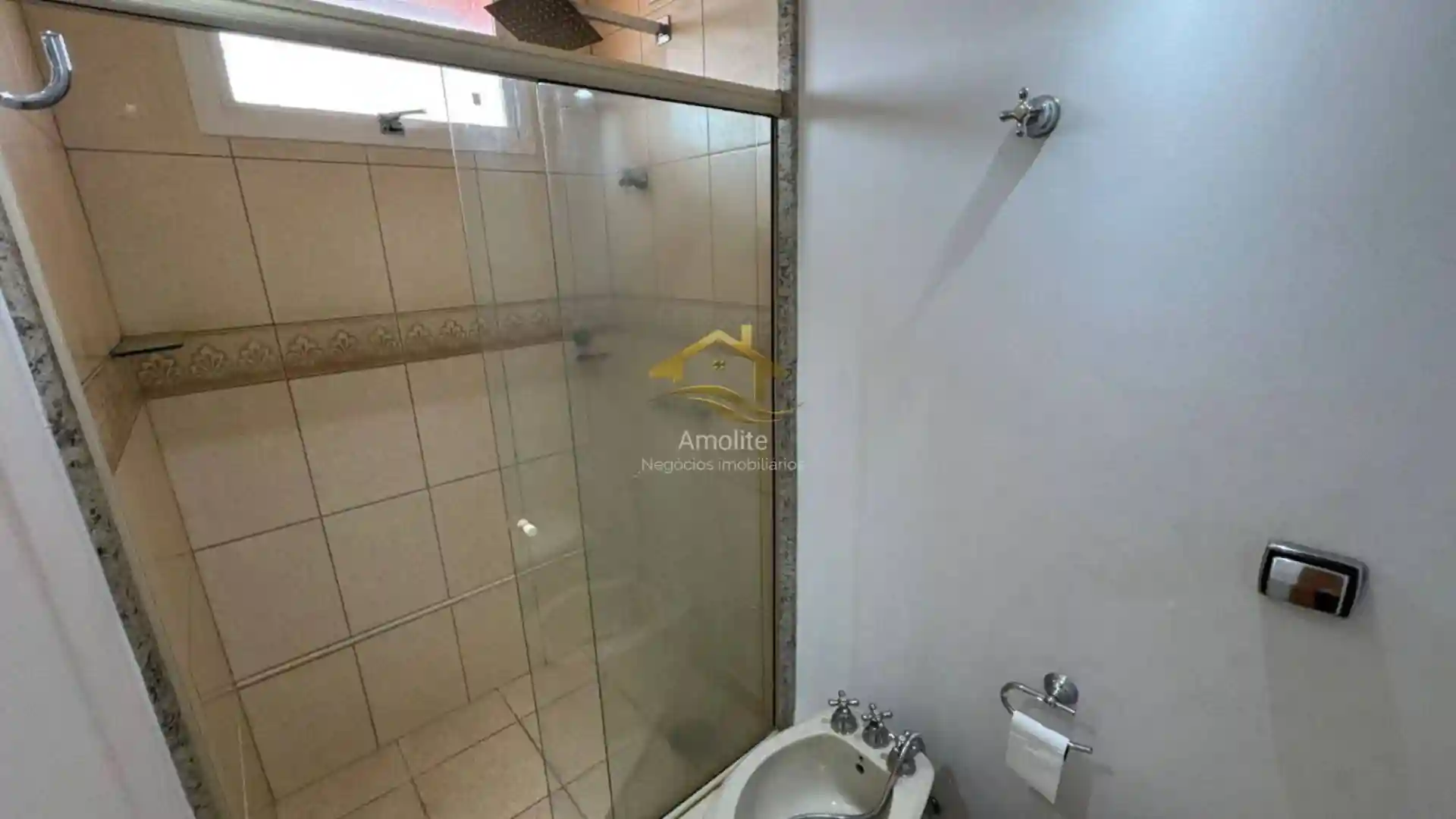 Casa de Condomínio com 3 quartos à venda, 330m² — foto 17 de 31