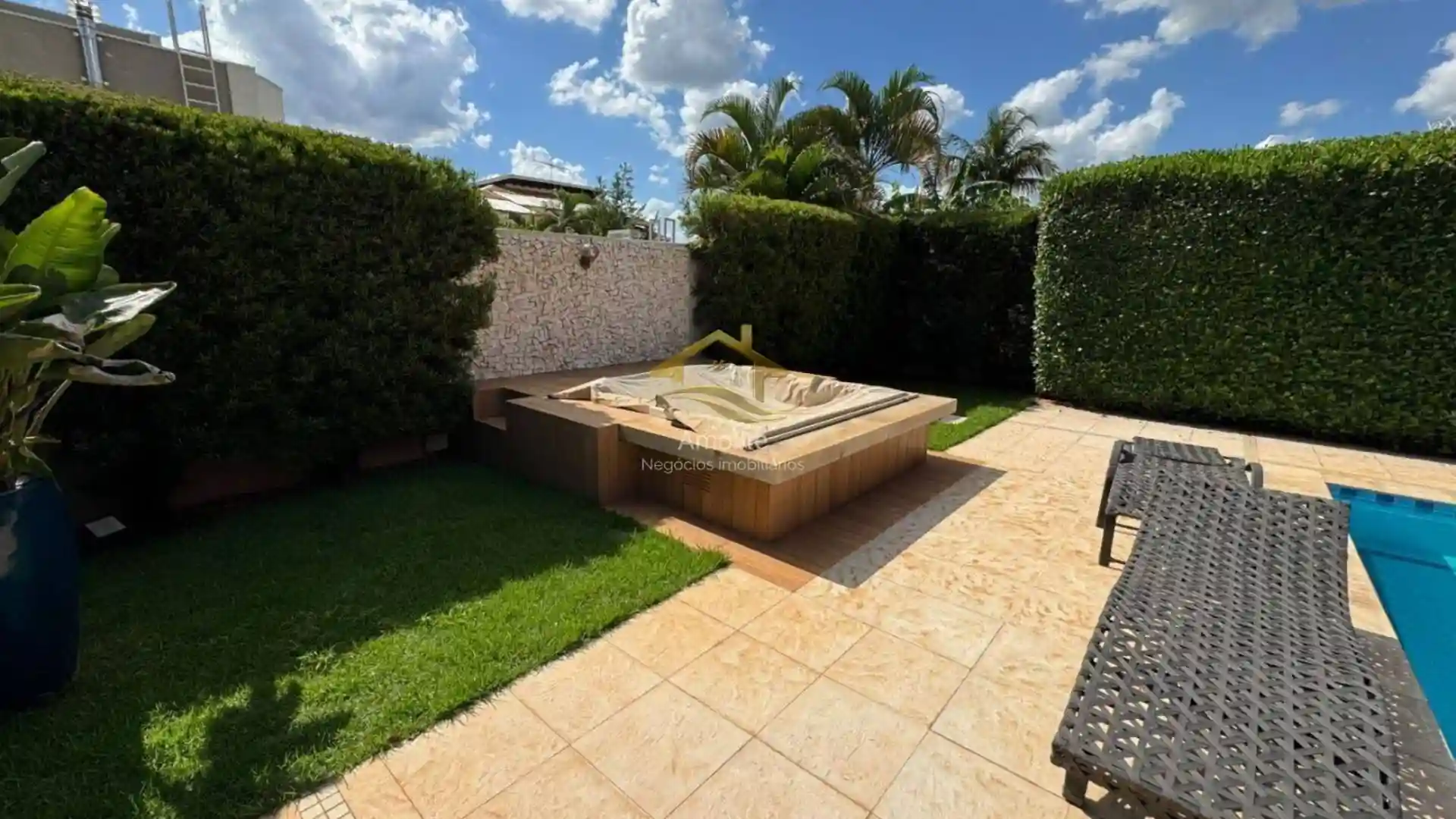 Casa de Condomínio com 3 quartos à venda, 330m² — foto 24 de 31