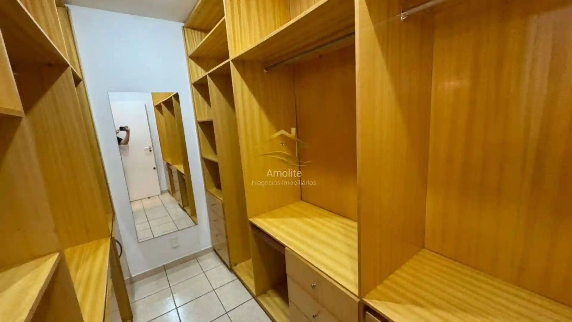 Casa de Condomínio com 3 quartos à venda, 330m² — foto 15 de 31