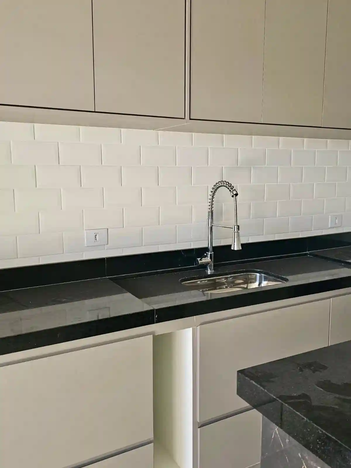 Casa de Condomínio com 3 quartos à venda, 253m² — foto 13 de 25