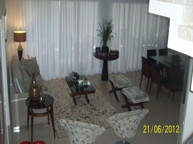 Casa de Condomínio à venda — foto 1 de 2