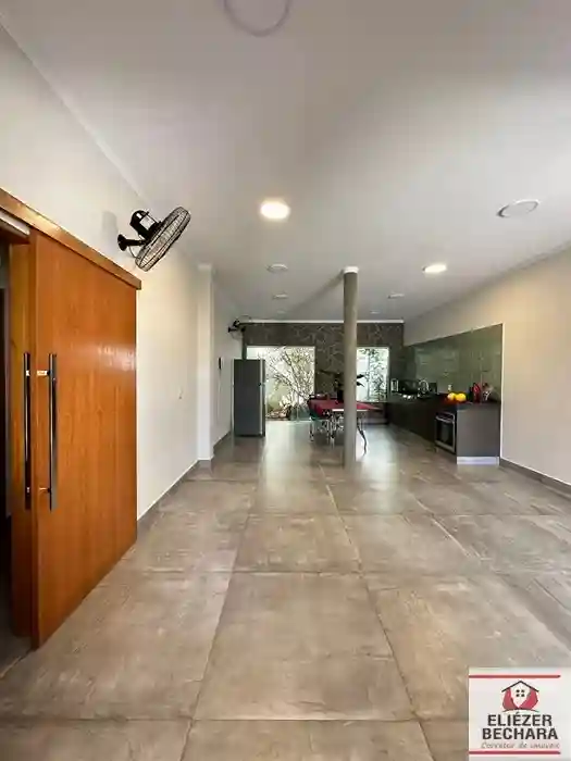 Casa com 3 quartos à venda, 120m² — foto 1 de 14