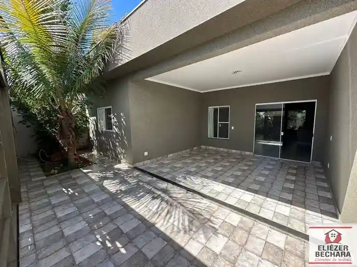 Casa com 3 quartos à venda, 120m² — foto 2 de 14