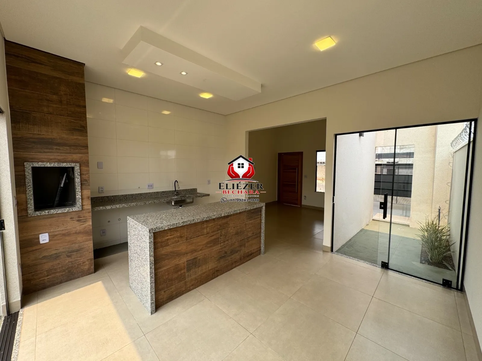 Casa com 3 quartos à venda, 100m² — foto 1 de 19