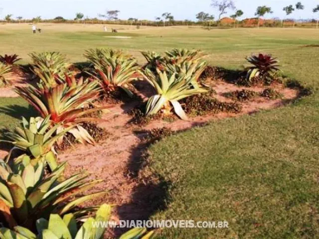 Terreno / Lote / Condomínio à venda — foto 4 de 5