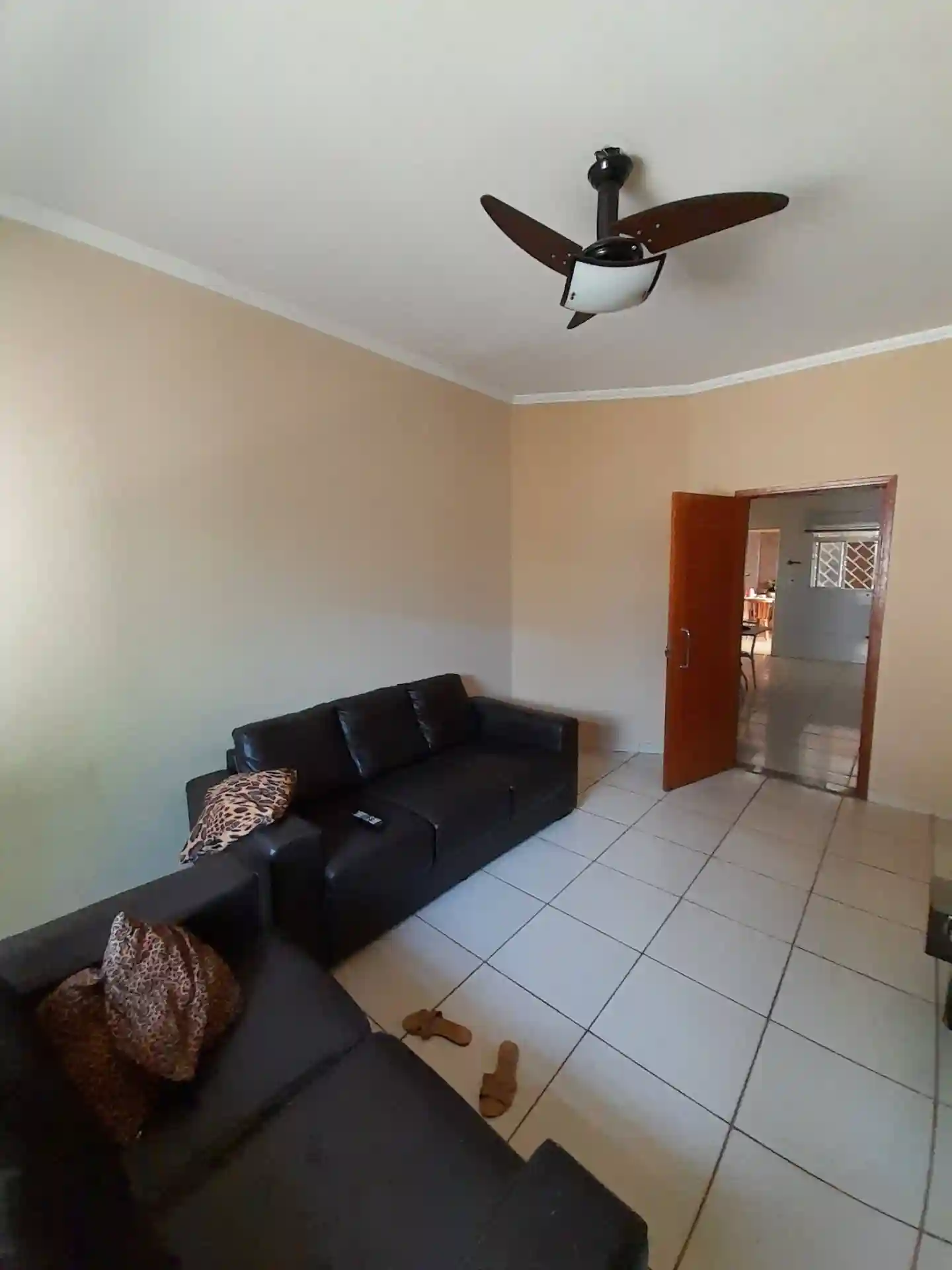 Casa com 2 quartos à venda, 200m² — foto 9 de 10