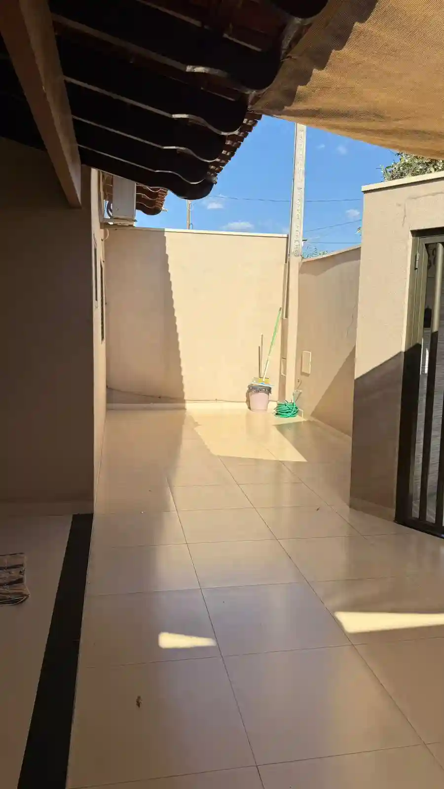 Casa com 3 quartos à venda, 150m² — foto 2 de 27