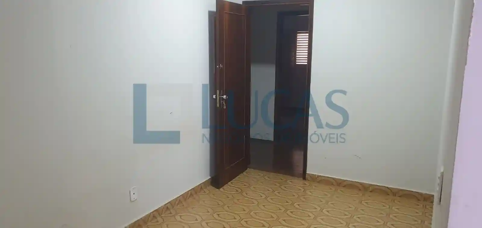 Casa com 3 quartos à venda, 280m² — foto 8 de 20