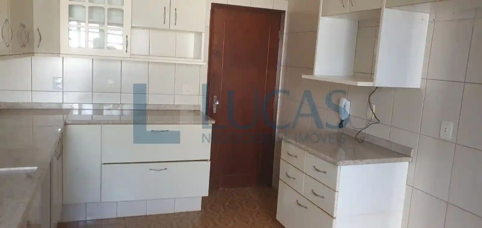 Casa com 3 quartos à venda, 280m² — foto 16 de 20