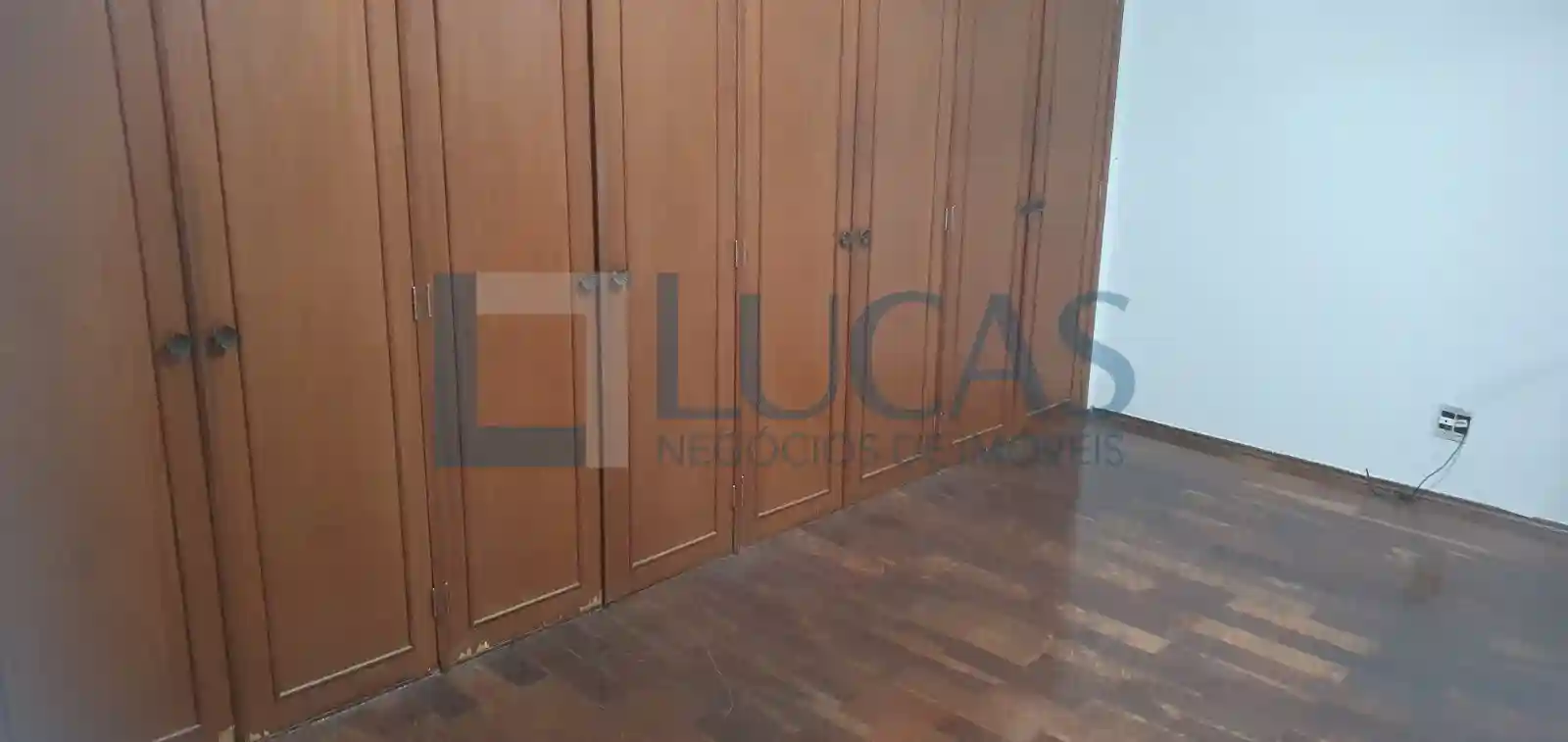 Casa com 3 quartos à venda, 280m² — foto 13 de 20
