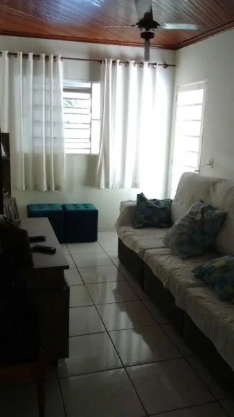 Casa à venda — foto 3 de 8