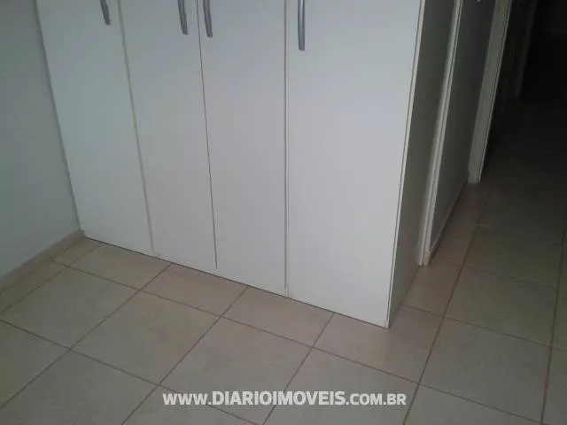 Casa de Condomínio à venda — foto 1 de 3