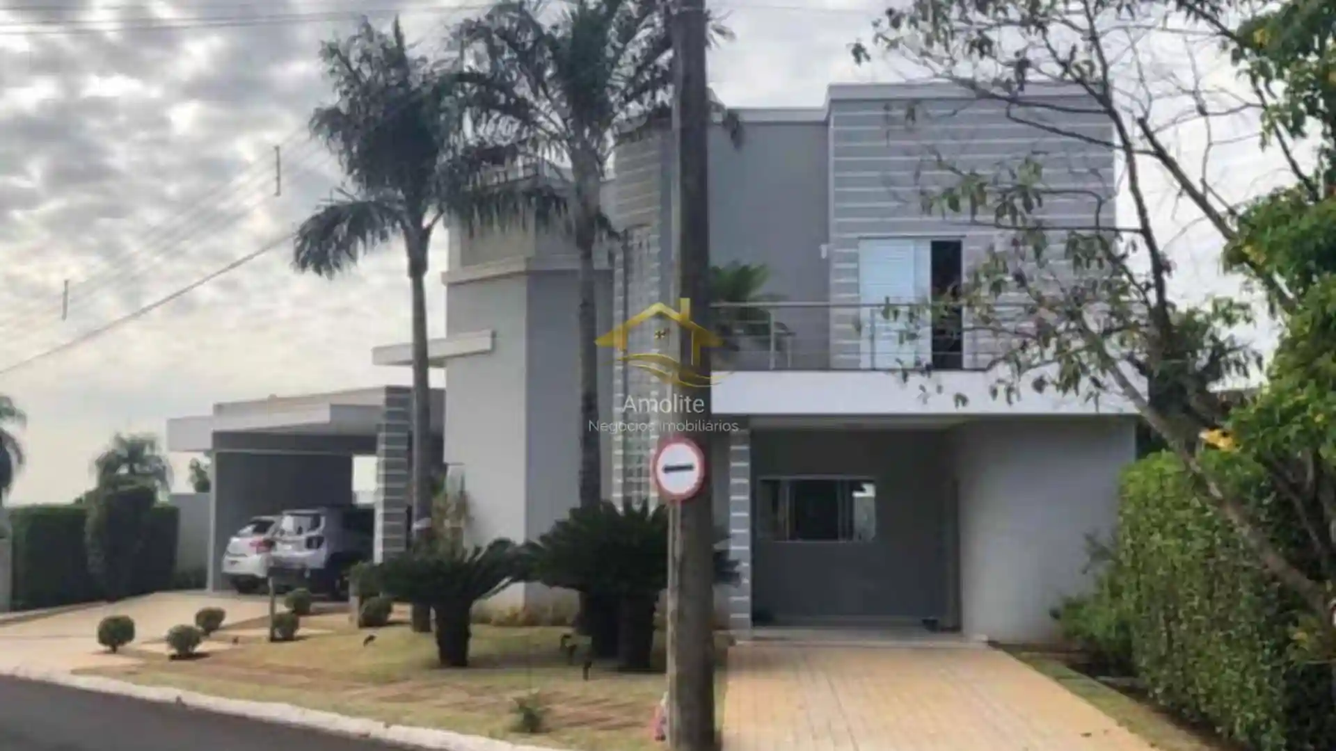 Casa de Condomínio com 3 quartos à venda, 340m² — foto 1 de 23