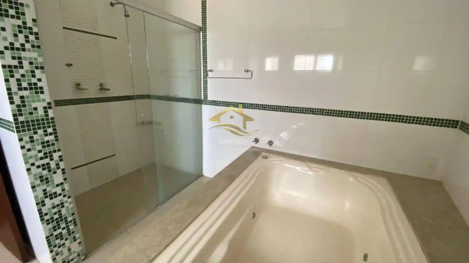 Casa de Condomínio com 3 quartos à venda, 340m² — foto 19 de 23