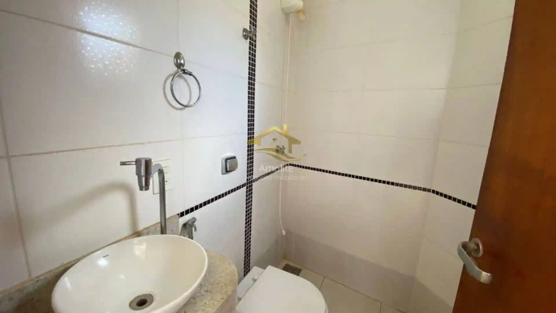 Casa de Condomínio com 3 quartos à venda, 340m² — foto 16 de 23