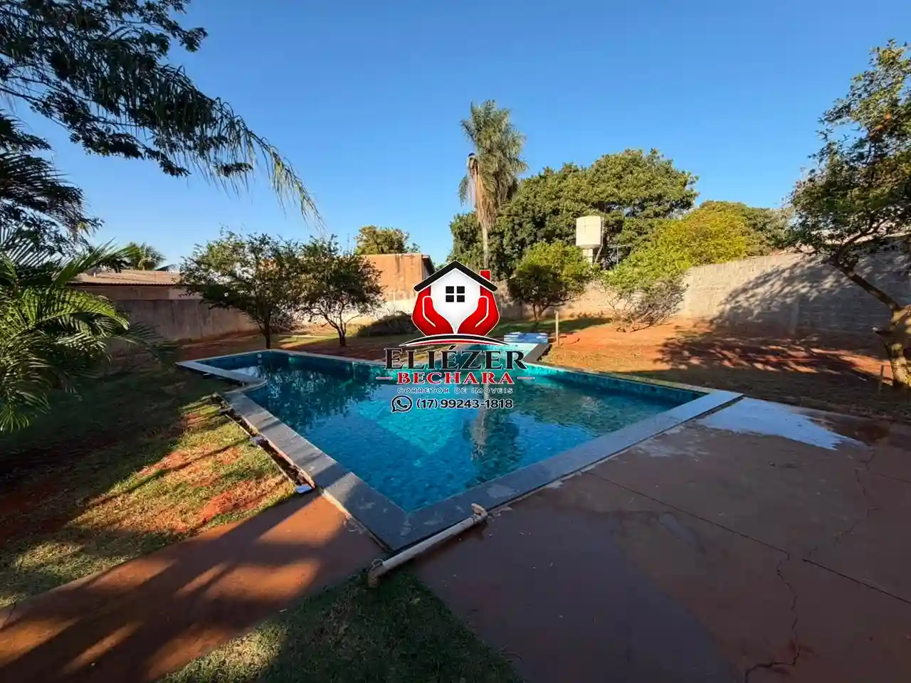Fazenda / Sítio / Chácara com 2 quartos à venda, 1114m² — foto 2 de 16