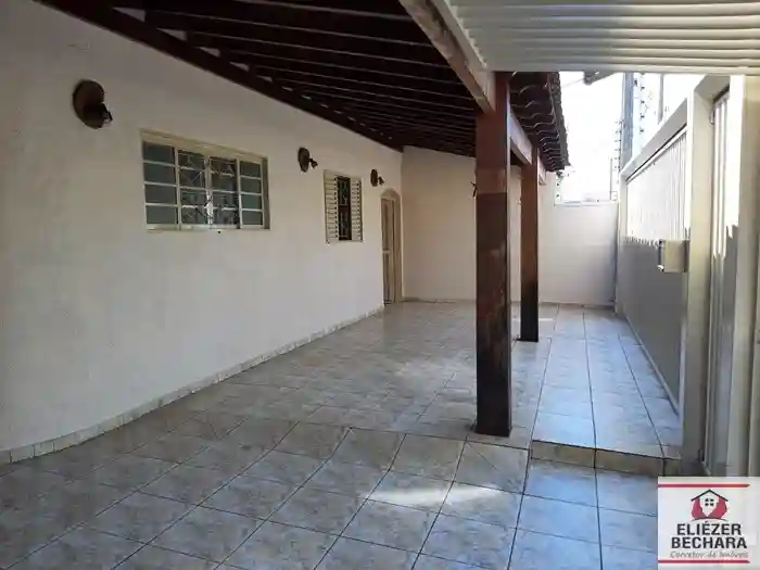 Casa com 3 quartos à venda, 225m² — foto 9 de 39