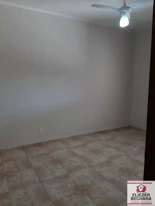 Casa com 3 quartos à venda, 225m² — foto 13 de 39