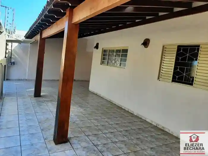 Casa com 3 quartos à venda, 225m² — foto 28 de 39