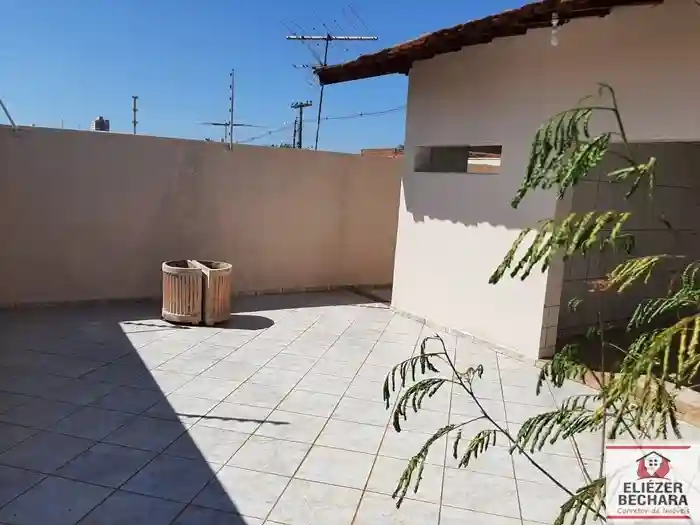 Casa com 3 quartos à venda, 225m² — foto 4 de 39