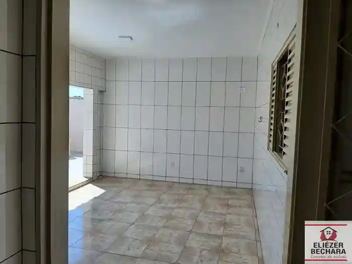 Casa com 3 quartos à venda, 225m² — foto 27 de 39