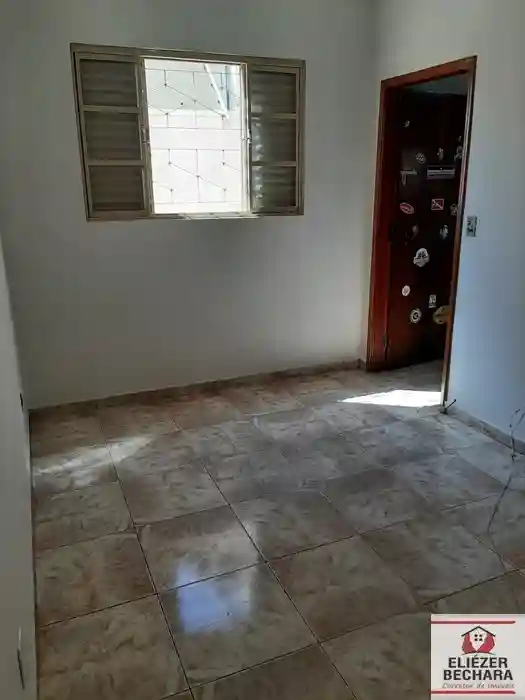 Casa com 3 quartos à venda, 225m² — foto 37 de 39