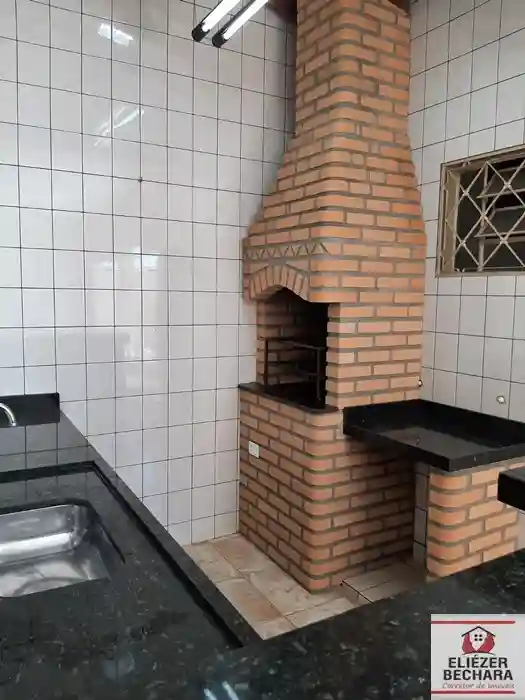 Casa com 3 quartos à venda, 225m² — foto 30 de 39