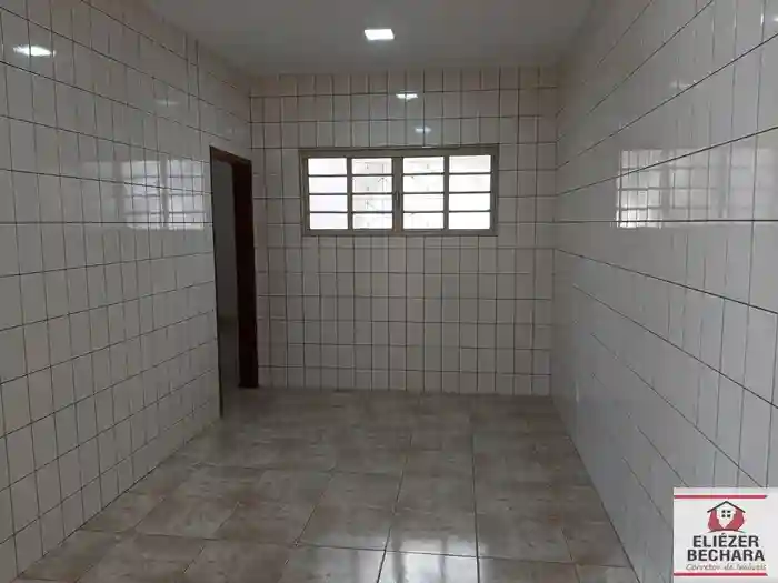 Casa com 3 quartos à venda, 225m² — foto 25 de 39