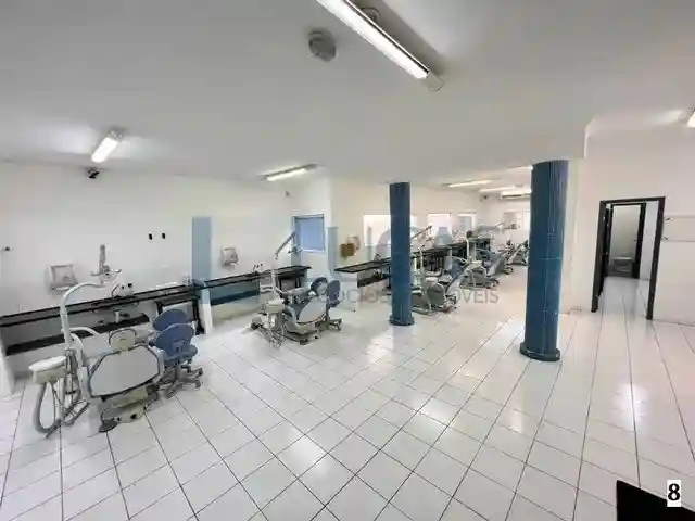 Conjunto Comercial / Sala com 20 quartos para aluguel, 1500m² — foto 9 de 11