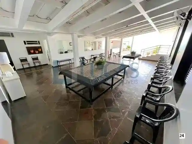 Conjunto Comercial / Sala com 20 quartos para aluguel, 1500m² — foto 2 de 11