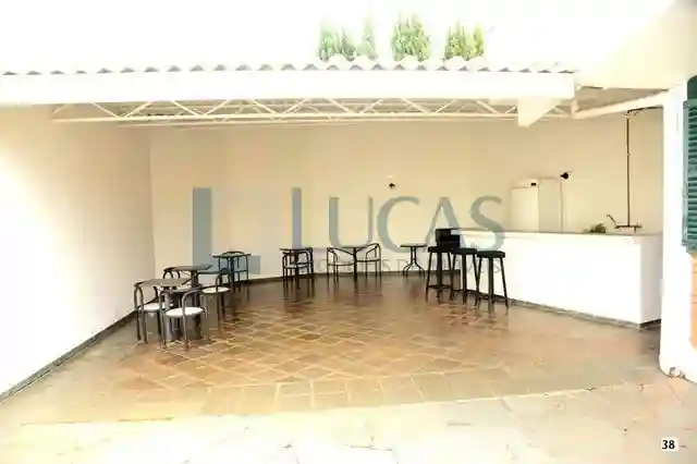 Conjunto Comercial / Sala com 20 quartos para aluguel, 1500m² — foto 3 de 11
