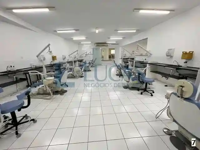 Conjunto Comercial / Sala com 20 quartos para aluguel, 1500m² — foto 8 de 11