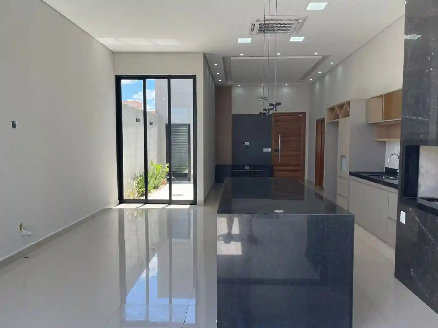 Casa de Condomínio com 3 quartos à venda, 253m² — foto 5 de 10