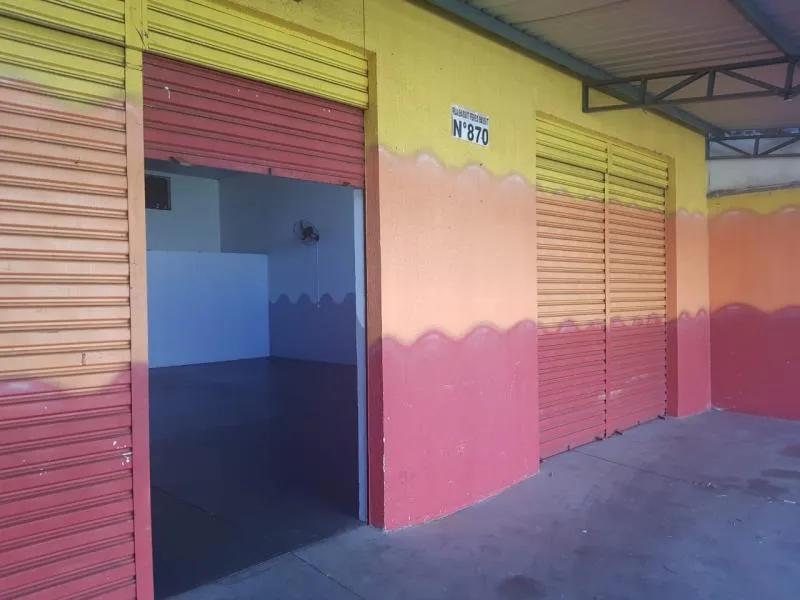 Loja / Salão / Ponto Comercial à venda — foto 3 de 3
