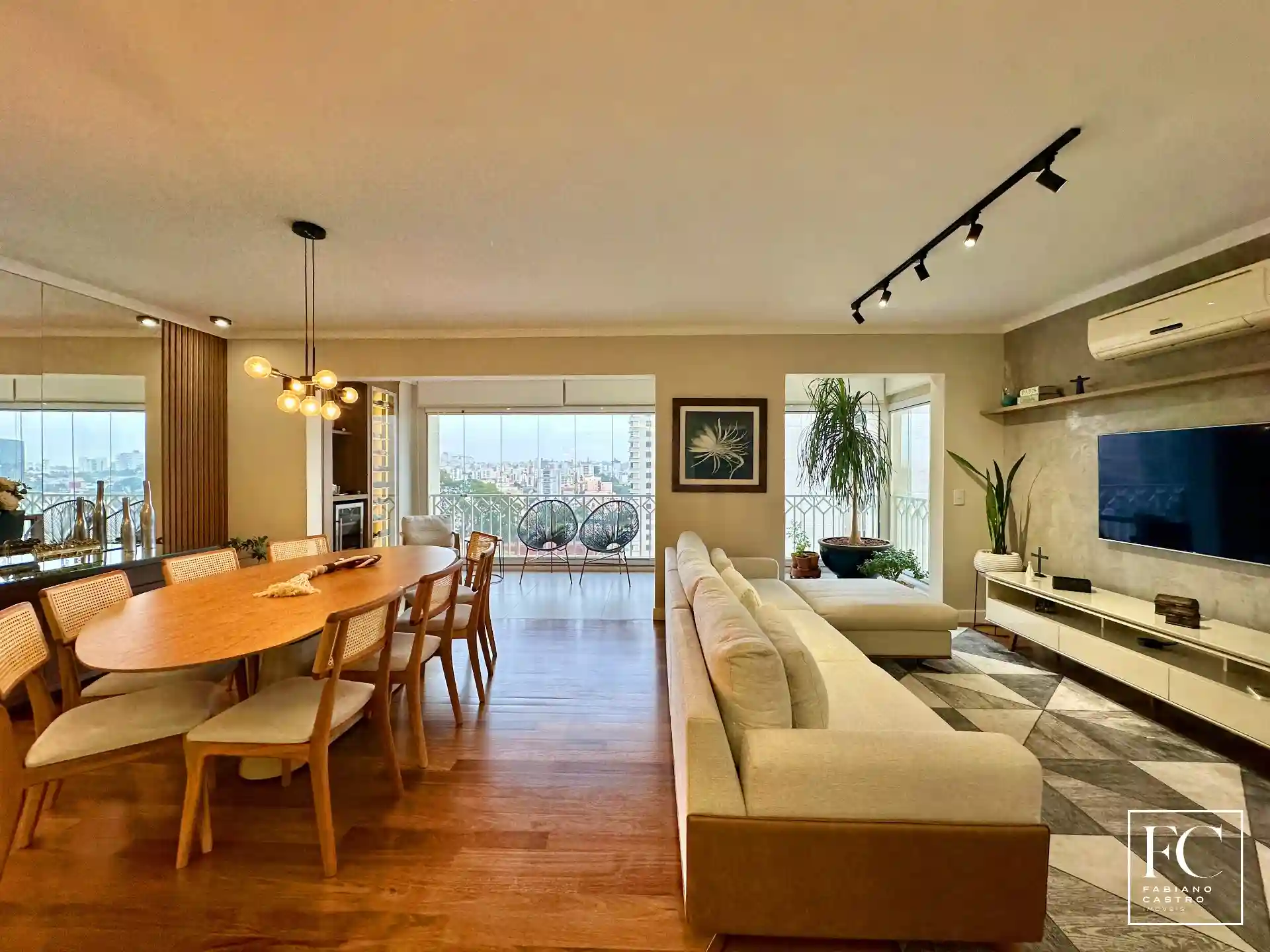 Apartamento com 3 quartos à venda, 136m² — foto 2 de 27